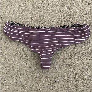 Acacia purple striped bottom